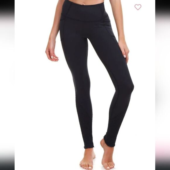 Free People Movement Time Is Now Smocked Leggings, Black, Size Small - Picture 2 of 10